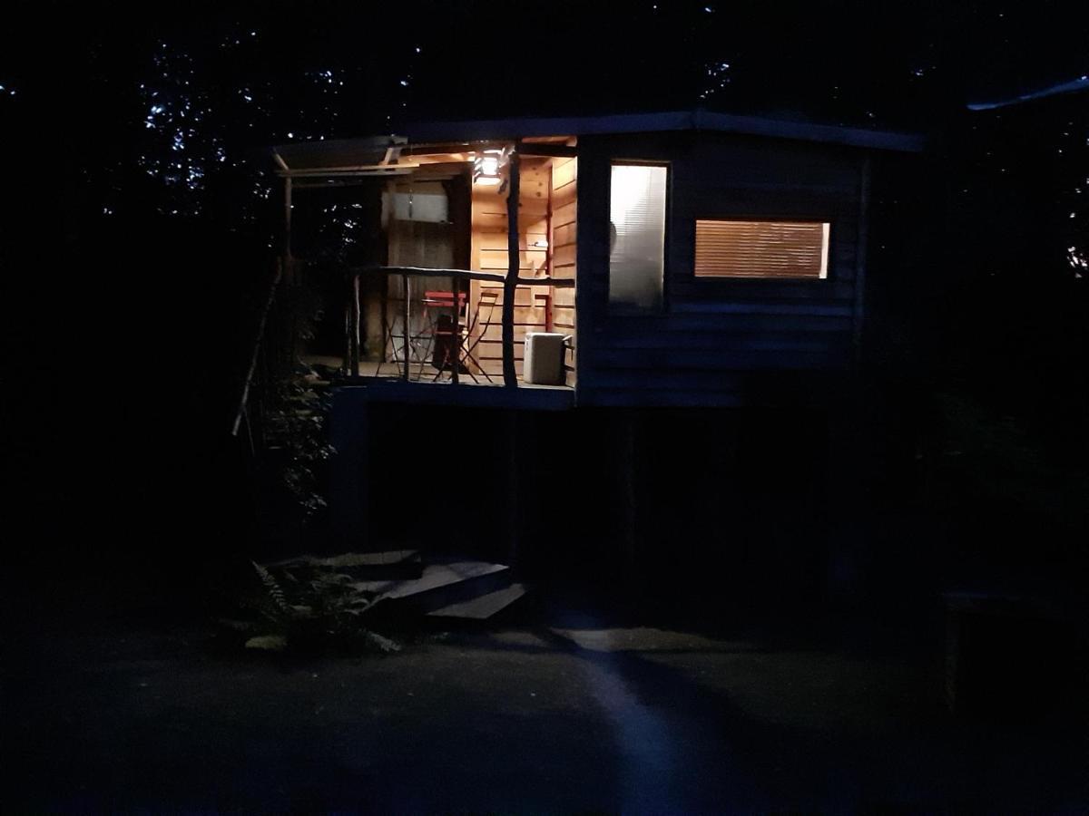 La Cabane De L'Oiseau Couze-et-Saint-Front Екстер'єр фото